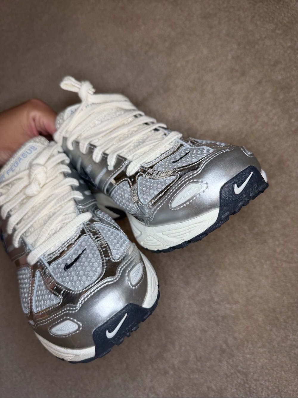 Nike Women’s Silver & White Running Sneakers With Black Swoosh View 4